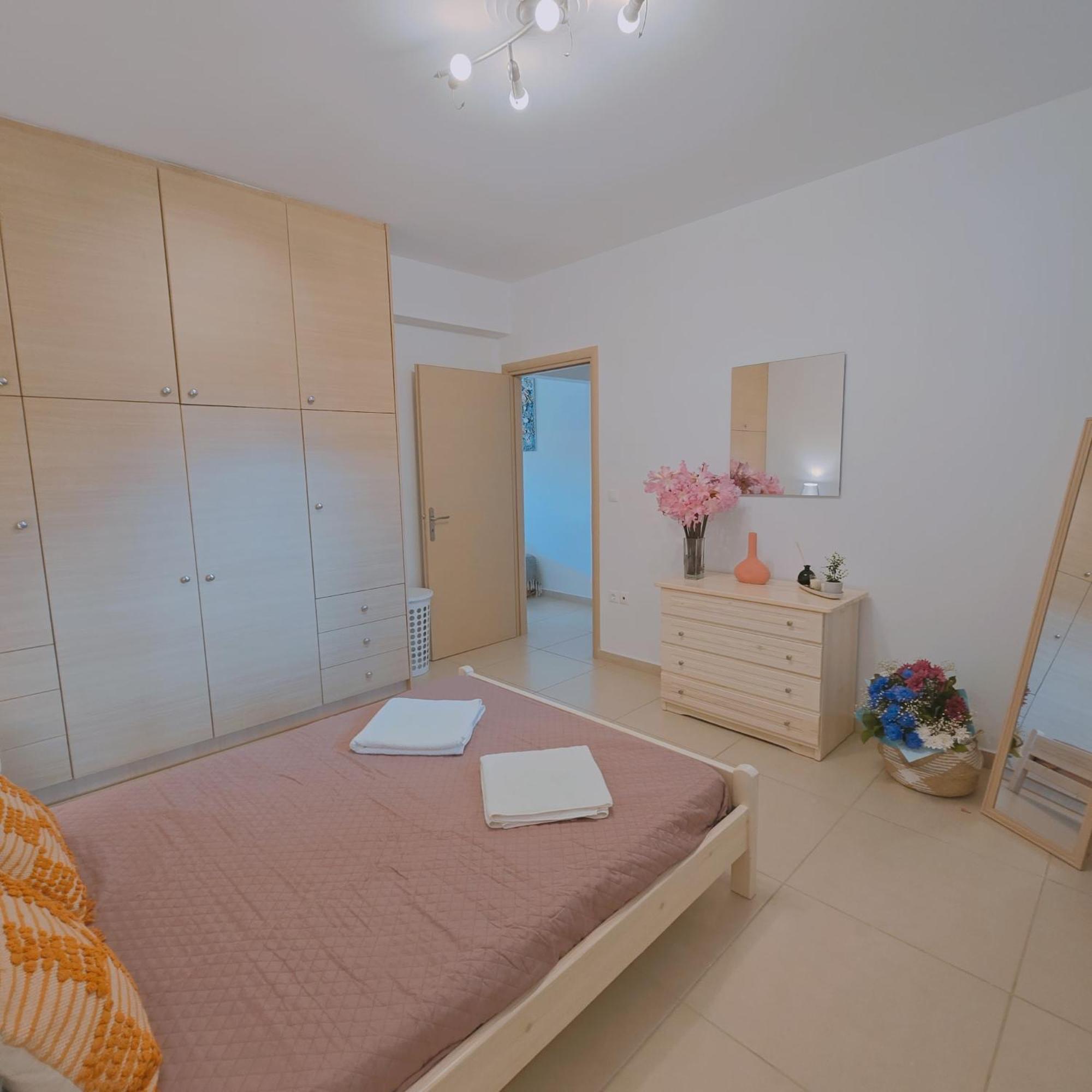 Lakithra Apartments Bagian luar foto