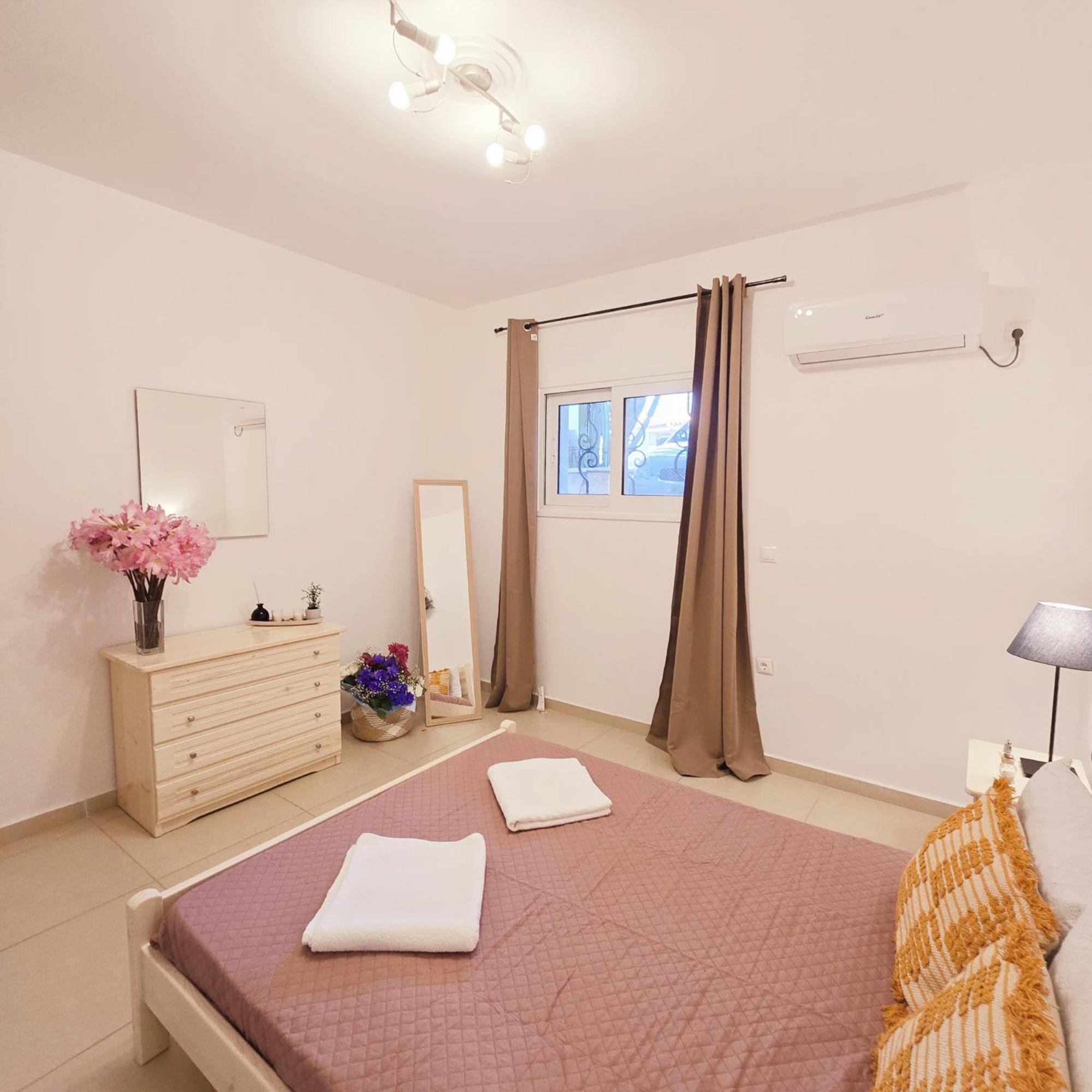 Lakithra Apartments Bagian luar foto