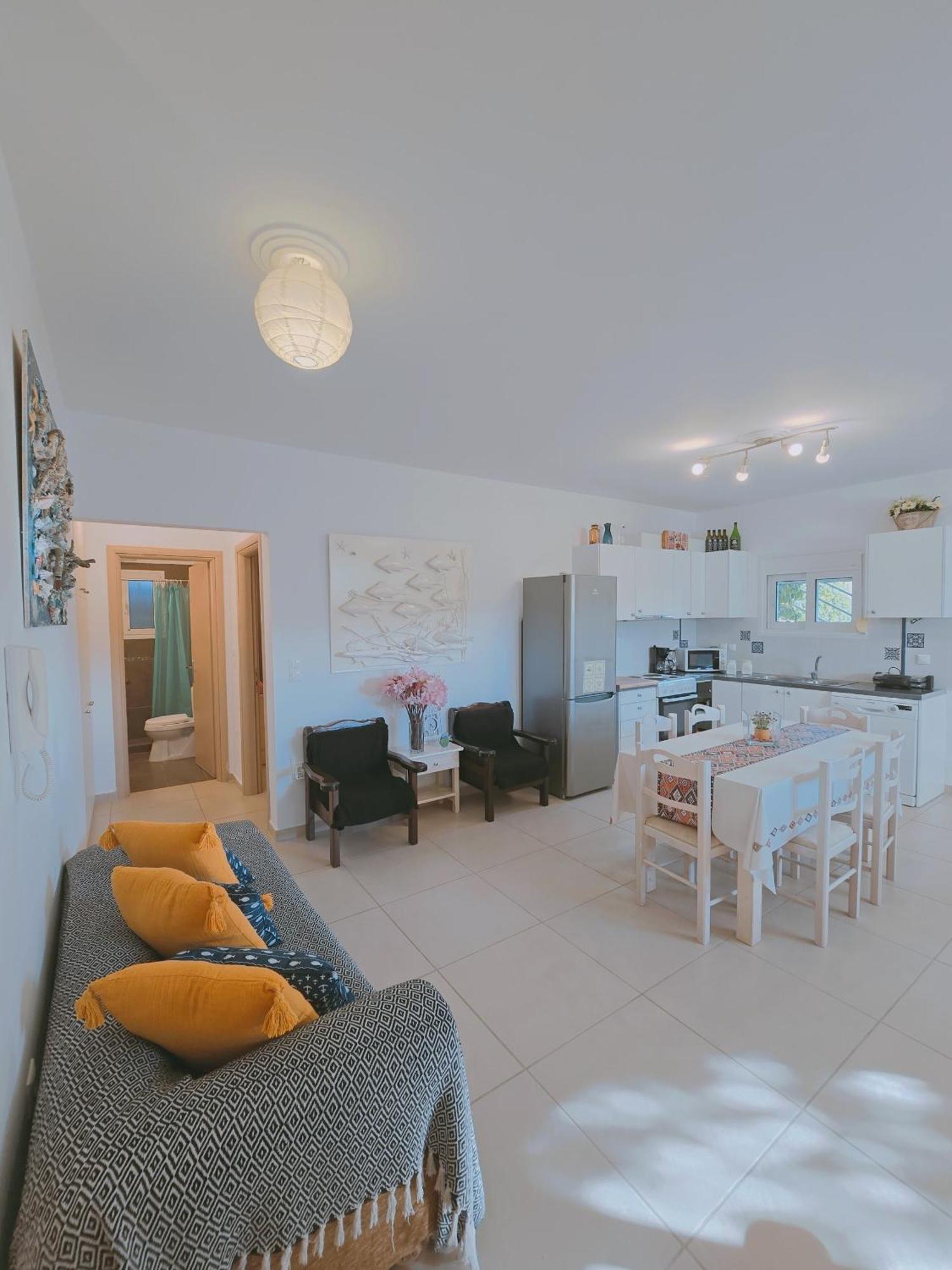 Lakithra Apartments Bagian luar foto