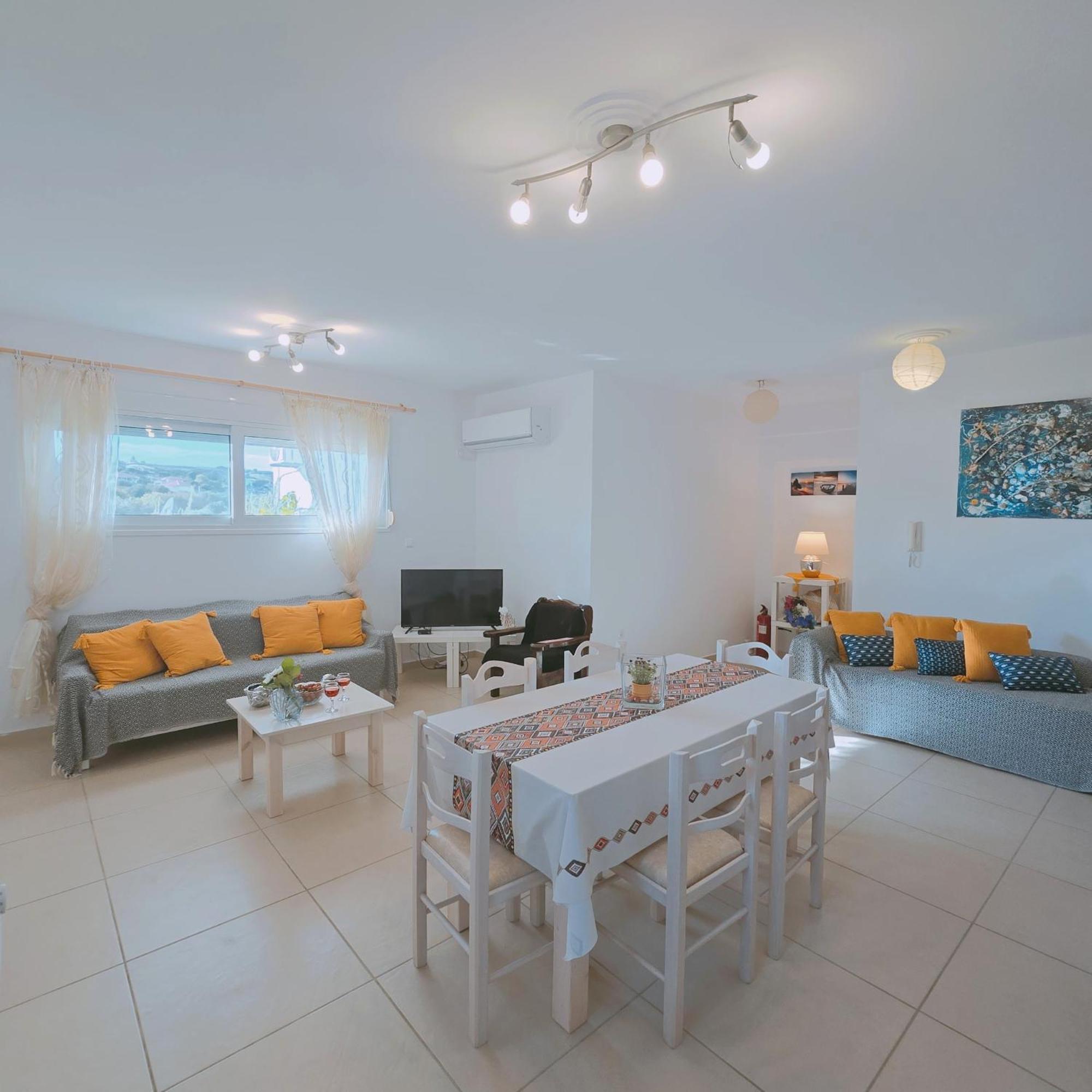 Lakithra Apartments Bagian luar foto