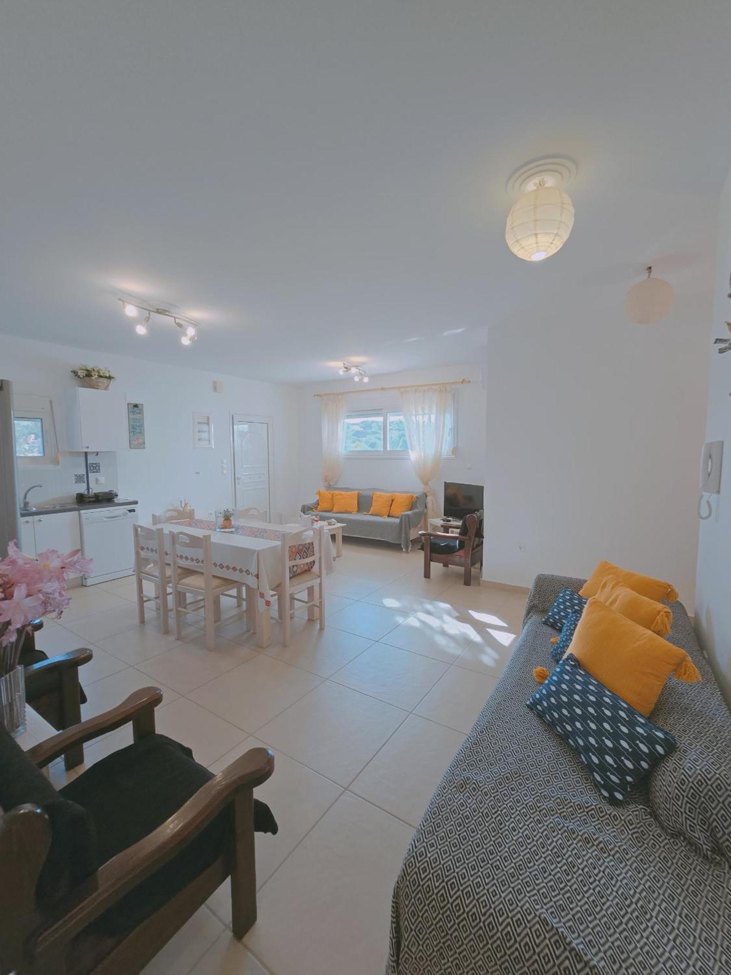 Lakithra Apartments Bagian luar foto