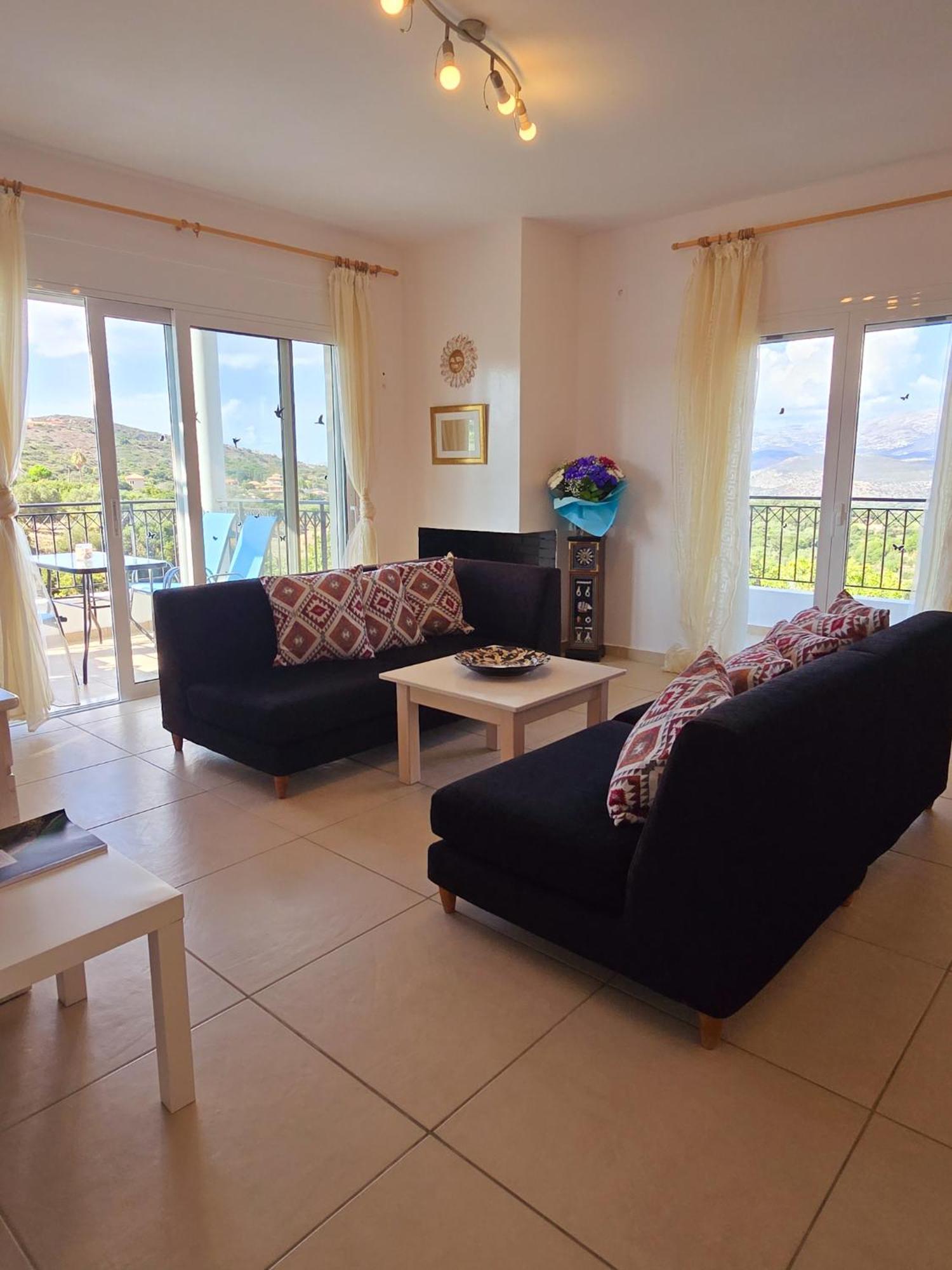 Lakithra Apartments Bagian luar foto