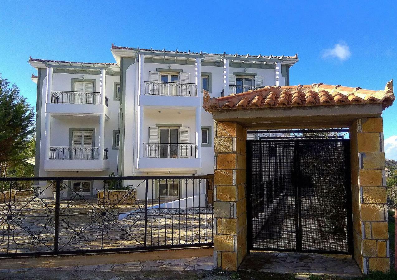 Lakithra Apartments Bagian luar foto